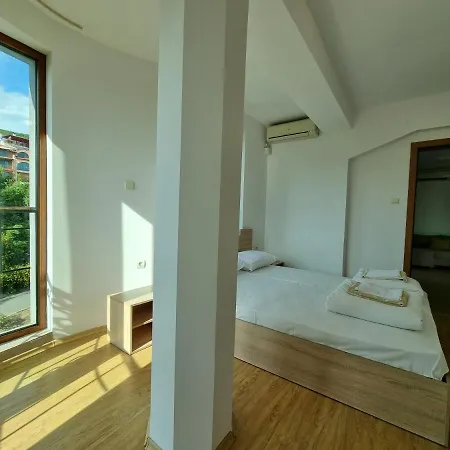 2 Bedroom Pretty In South *