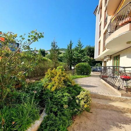 2 Bedroom Pretty In South Daire